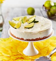 Limetten-Daiquiri-Eistorte