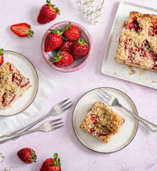 Ciasto ucierane z owocami i kruszonką