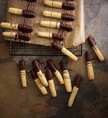 Palitos de laranja e chocolate sem glúten