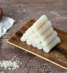 Garaetteok (Korean rice cake)