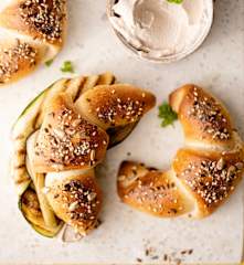 Croissants con mousse de atún