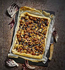 Torta salata radicchio e salsiccia