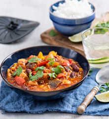 Wegański gulasz z fasolą i tofu (z osłoną noża miksującego)