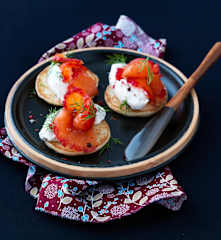 Salmone marinato alla barbabietola rossa