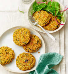 Galettes de quinoa aux légumes râpés