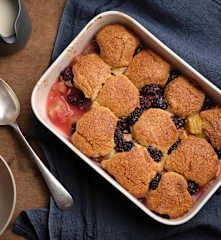 Spiced Autumn Fruit Cobbler