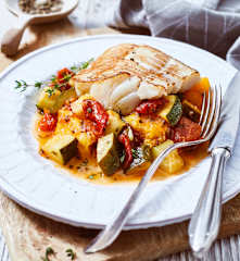 Kabeljaufilet mit Nektarinen-Tomaten-Ragout