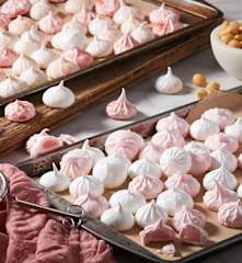 Aquafaba Meringue Star Cookies