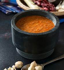 Sambal kacang (peanut sauce)