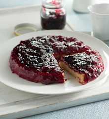 Bizcocho con mermelada de cerezas (sin huevo)