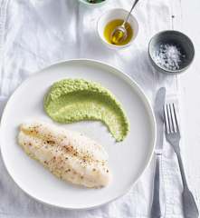 Filetti di trota con purea di broccoli