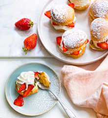 Choux à la crème et aux fraises