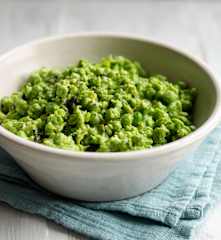 Minted Mushy Peas with Crème Fraîche