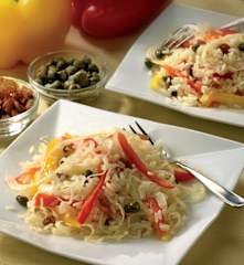 Insalata di riso Thai con uvetta e peperoni