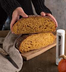 Dyniowy chleb na zakwasie