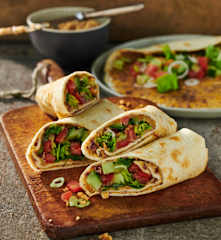 Wraps mit Curry-Bohnen-Paste