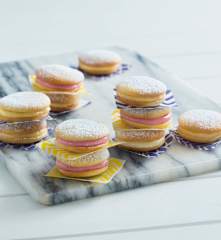 Whoopie pies