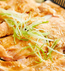 味増酱蒸京葱三文鱼