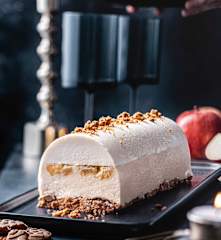 Bûche pomme-caramel au beurre salé