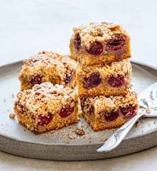 Torta streusel alle ciliegie
