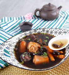 Black Bean Pig's Tail Soup