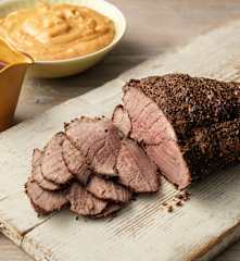 Roastbeef speziato con purè di pomodori secchi e salsa al vino rosso