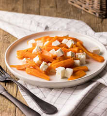 Carote sottovuoto timo e feta