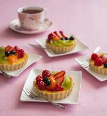 Gluten free fresh fruit and cream cheese tarts