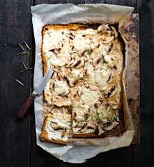 Pizza au chou-fleur et champignons