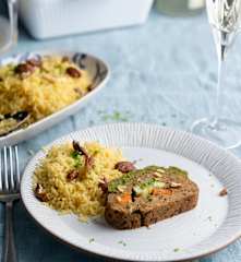 Rollo de Seitán Relleno con Arroz al Champán