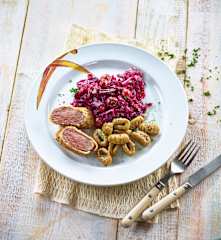 Pilz-Gnocchi mit Rehfilet und Kirsch-Rotkohl
