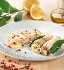 Carpaccio di branzino con involtini di pesce spada