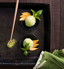 Frozen yogurt al tè verde e mango