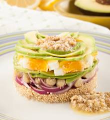Ensalada de quinoa con vinagreta de nueces