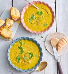Soupe de légumes et tartines de maroilles