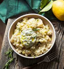 Risotto au citron, burrata et romarin