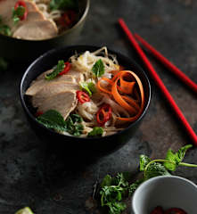 Soupe phô au poulet