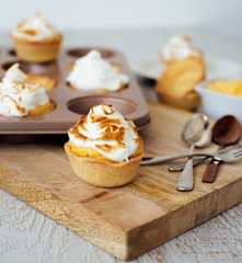 Lemon meringue tarts