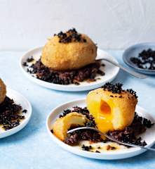 Patatas sorpresa con morcilla