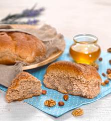 Medovo – ořechový chléb