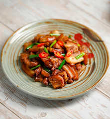 Thịt rang cháy cạnh