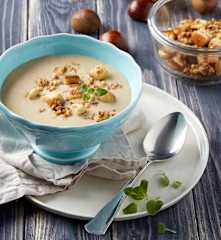 Kaštanová krémová polévka