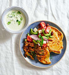 Chicken gyros with tzatziki