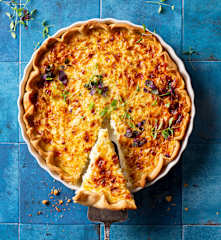 Torta salata con formaggio e porri