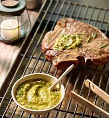 Chimichurri mit Chili - argentinische Steaksauce