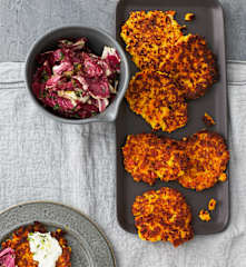 Kartoffel-Kürbis-Rösti mit Radicchio-Salat