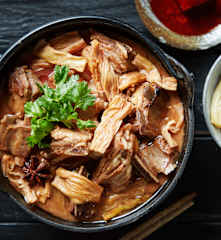 羊肉炖腐竹