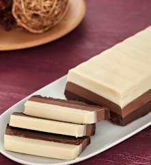 Turrón de tres chocolates