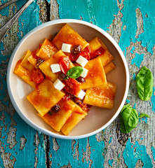 Insalata di pasta alla mediterranea