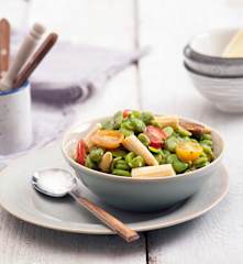 Sałatka z bobu i pomidorków z cytrynowym winegretem